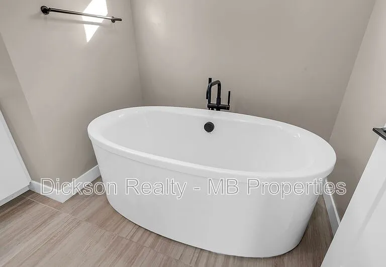 31 Campolina St — Photo 28