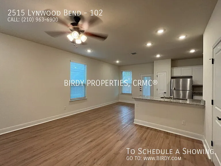 2515 Lynwood Bnd #102 — Photo 9