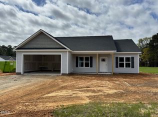 102 Lynn Ln, Selma, NC 27576