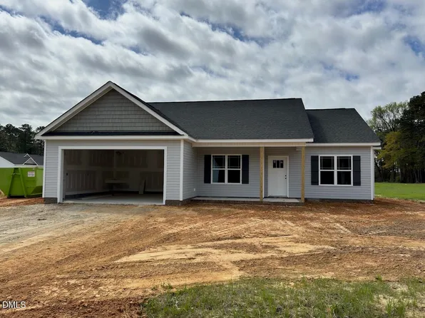 102 Lynn Ln, Selma, NC 27576