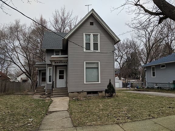 2nd image of 1222 Benton St