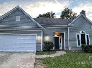 7106 Cornerstone Dr, Charlotte, NC 28269