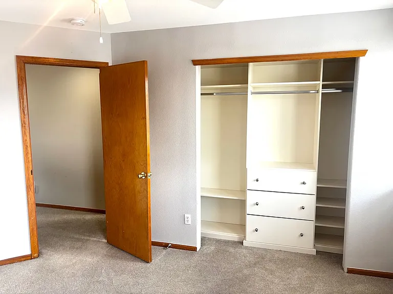 10318 Ravenswood Ln — Photo 11