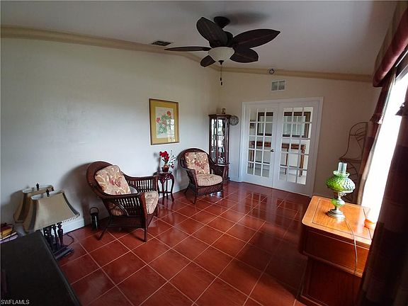3rd image of 2204 NW 25th St