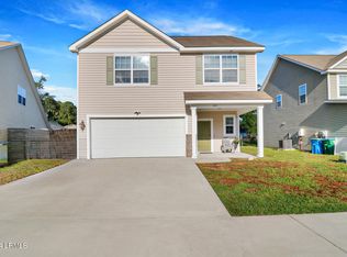 120 Glory Rd, Beaufort, SC 29906