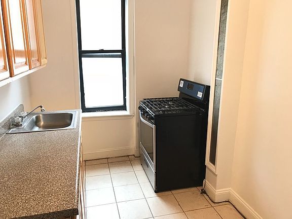 3rd image of 666 Ocean Ave APT B1