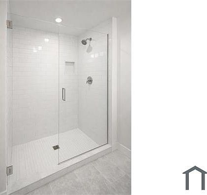 2nd image of 427 Crescent Ave Unit 2