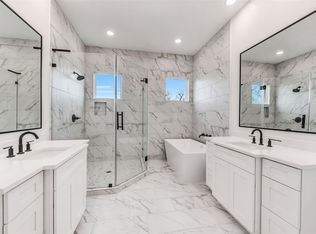 806 Fisher St #B, Houston, TX 77018