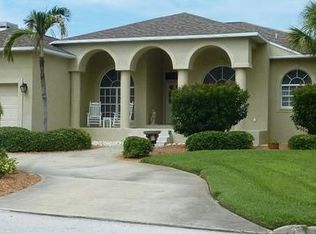 866 2nd Ave S, Tierra Verde, FL 33715
