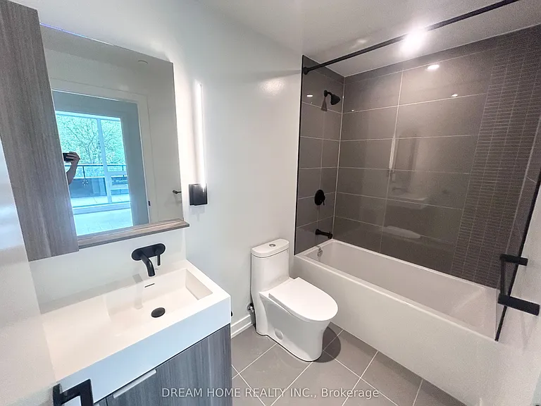 127 Broadway Ave #210 — Photo 8