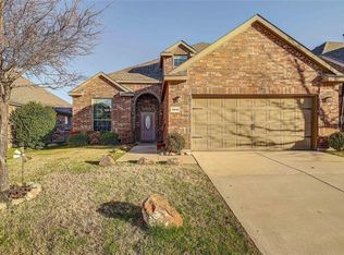 909 Lake Grove Dr, Argyle, TX 75068