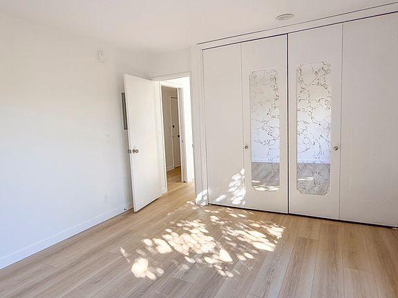 5th image of 11728 Darlington Ave APT 6