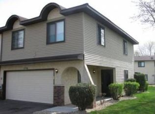 8825 N Maplebrook Ct, Brooklyn Park, MN 55445