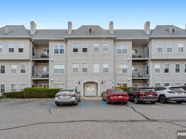 521 Brittany, Passaic, NJ 07055