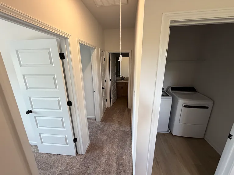 4917 Dresden Loop — Photo 22