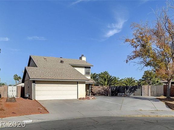 3rd image of 1372 Montezuma Ct