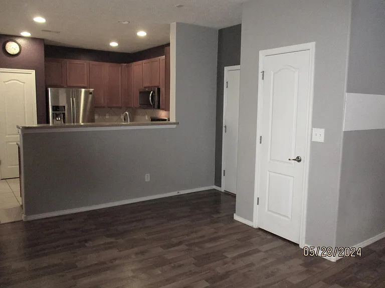 2432 Violeta Cir SE — Photo 3