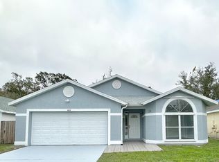 813 Ponderosa Pine Ct, Orlando, FL 32825