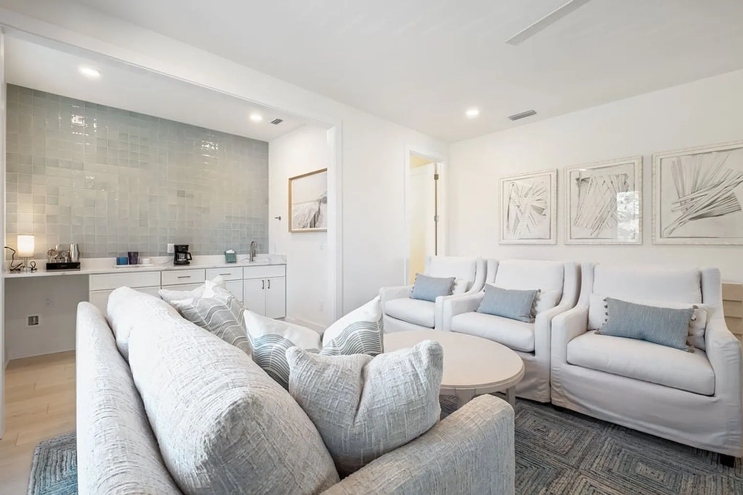 5 bed, 4.0 bath, 2970 sqft, $11,479 — Photo 3