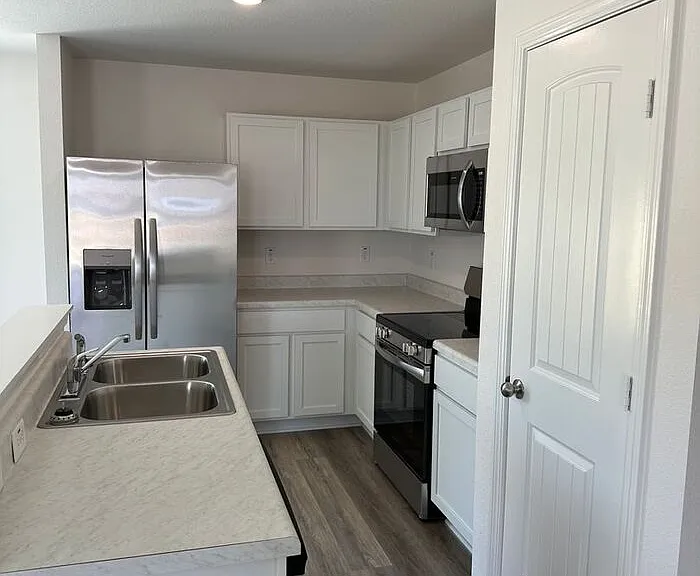 10316 Debbie Dr — Photo 5