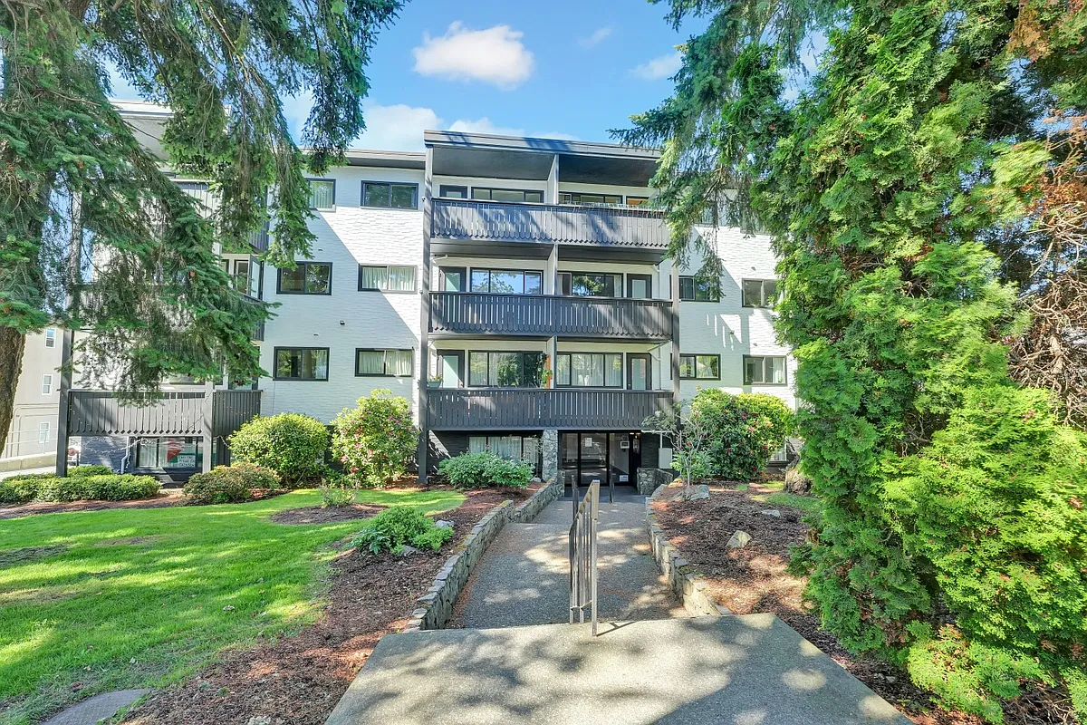 Building Photo - 1224 Balmoral Rd #43