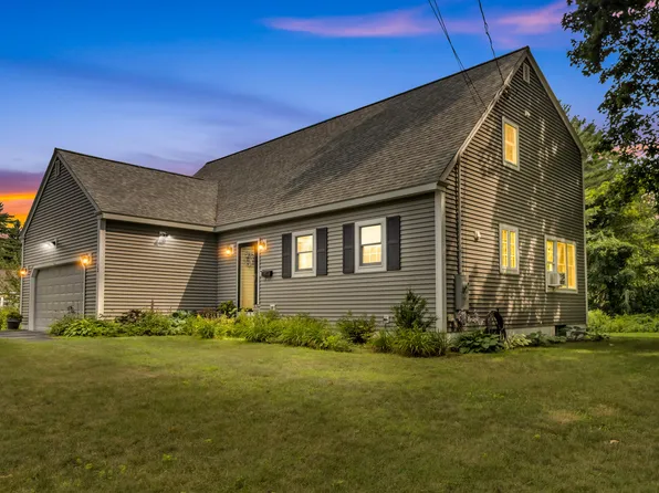 12 Harrison Circle, Auburn, ME 04210