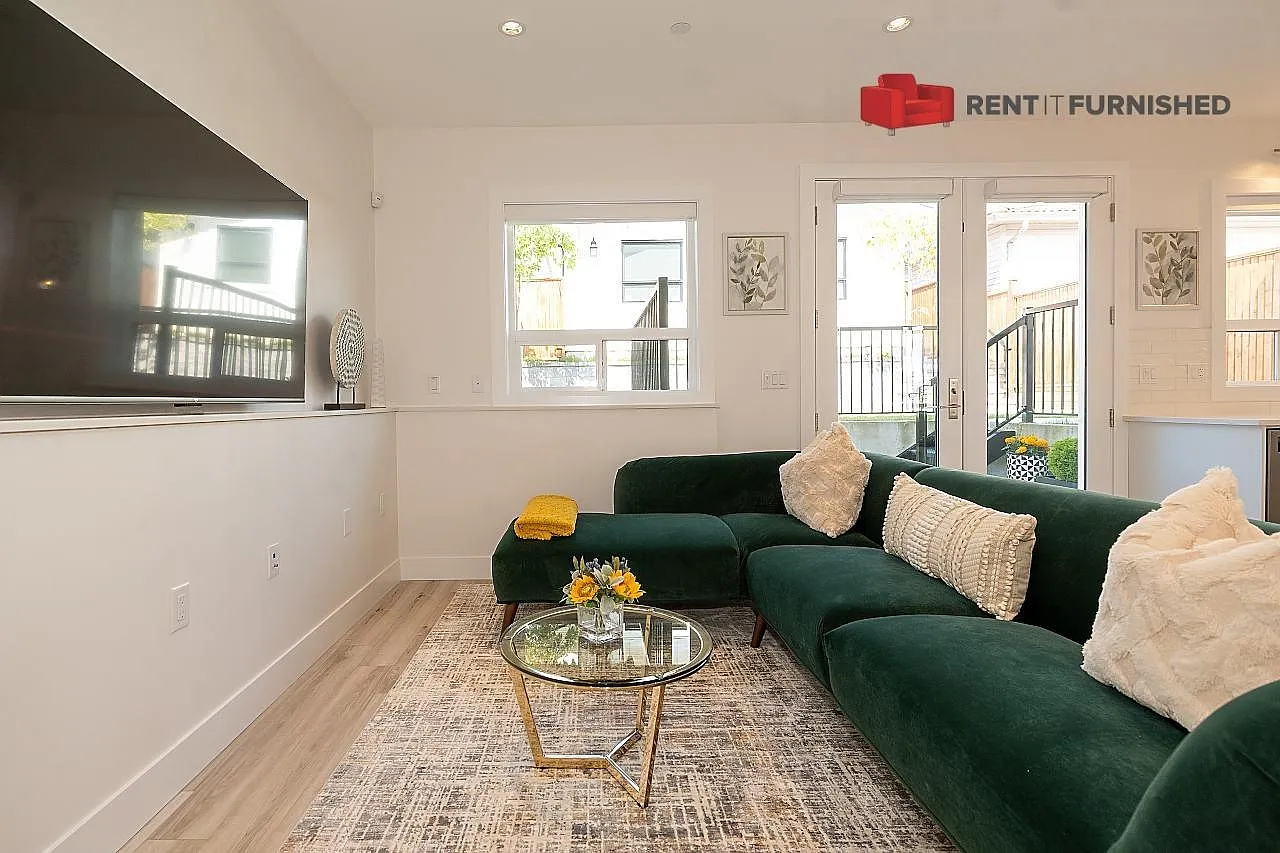 3 bed, 1500 sqft, $4,800 — Photo 3