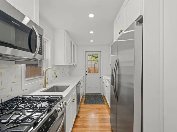 4622 Avenue M image 8 of 31