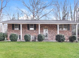 310 Anchor Dr, Greensboro, NC 27410