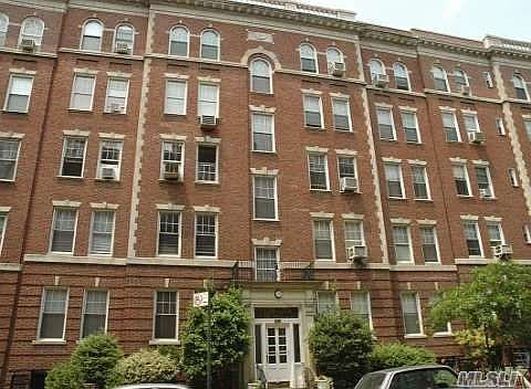 1st image of 3542 77th St