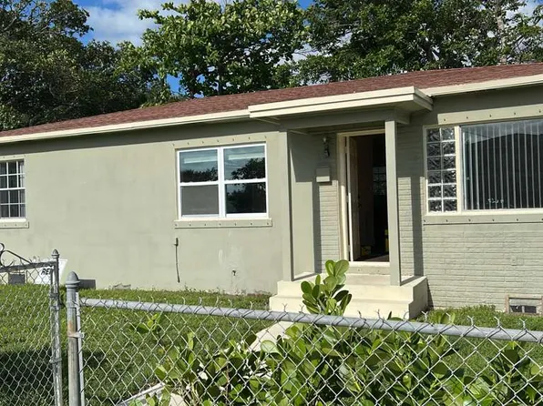 2205 A E Isaacs Ave, West Palm Beach, FL 33407
