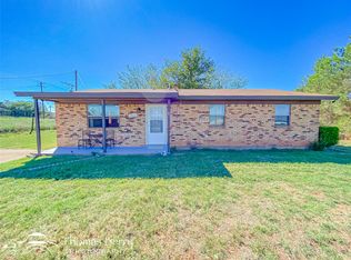 211 N Angelo St, Roby, TX 79543
