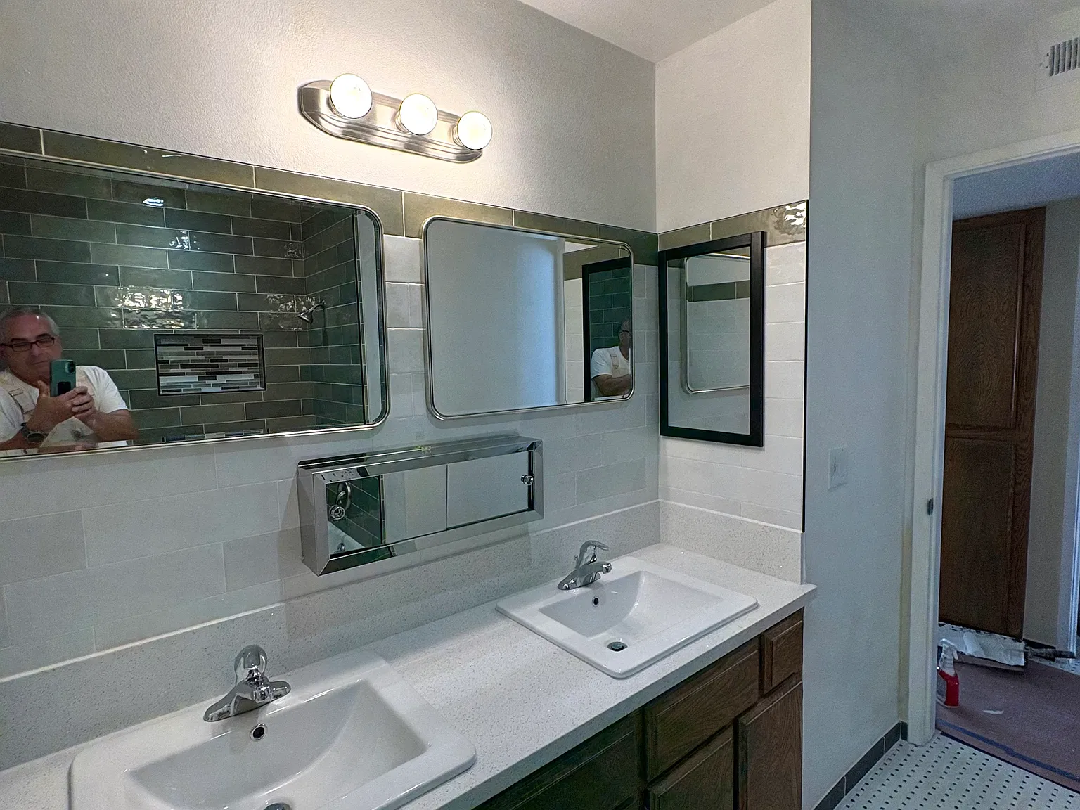 2 bed, 900 sqft, $1,550 — Photo 3