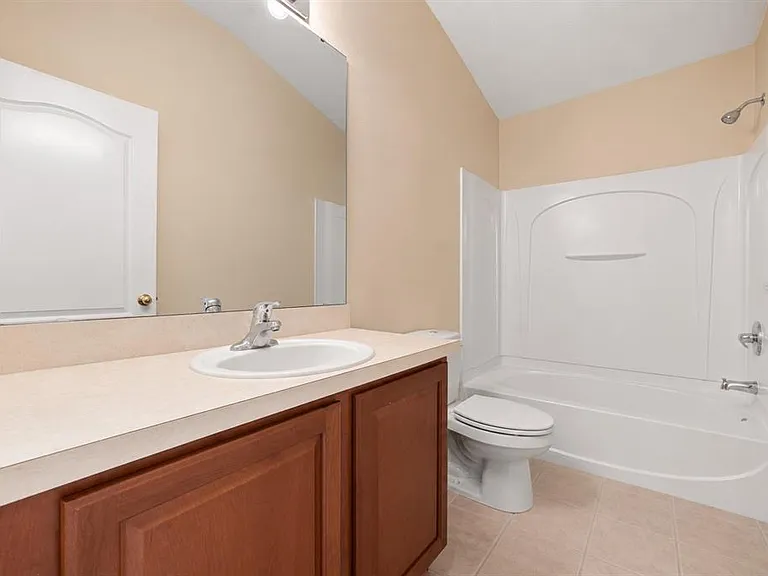 2210 San Jacinto Cir — Photo 17