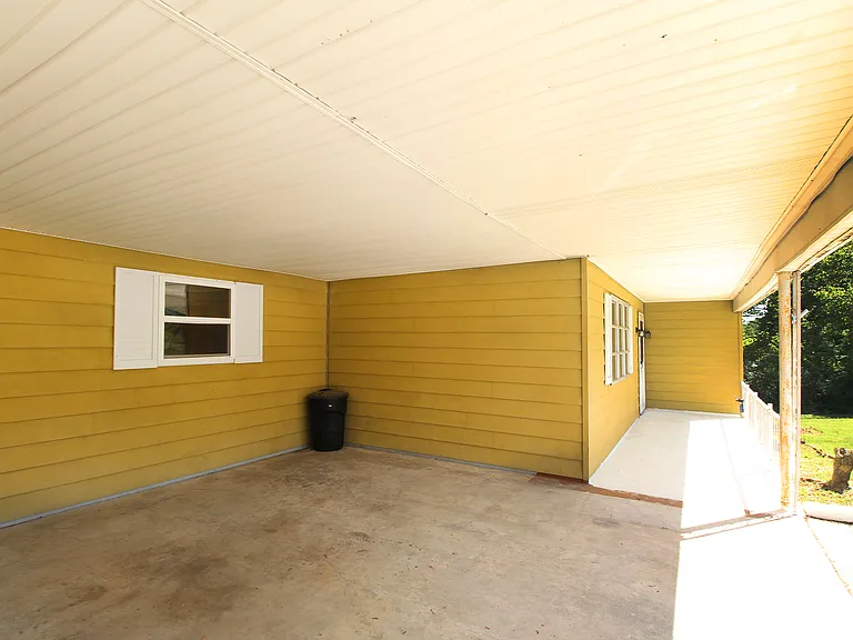 1940 Harris Rd — Photo 23
