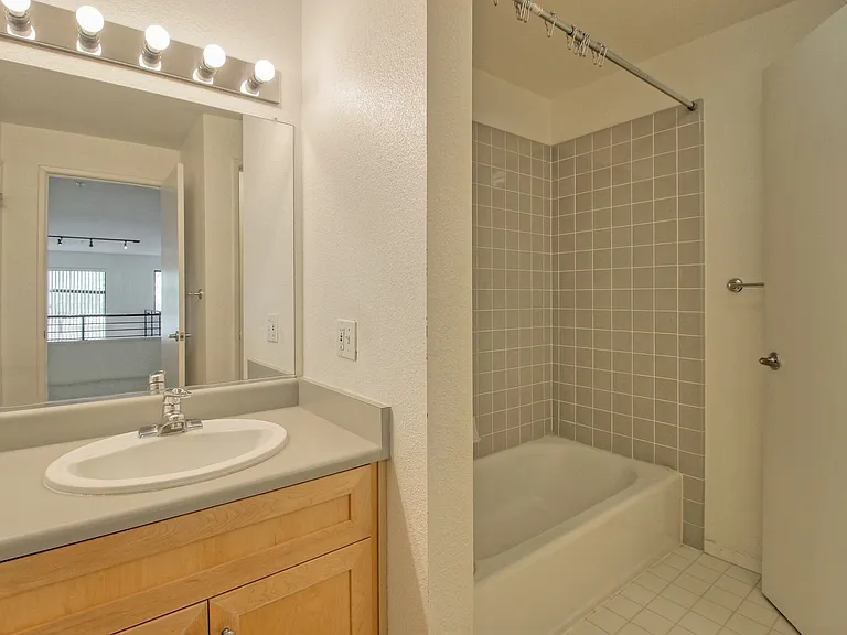 400 N 1st St #112 — Photo 20