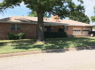 1113 W Cleveland Ave, Ponca City, OK 74601