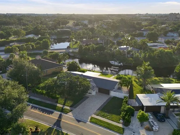 2303 CONSTITUTION BOULEVARD, SARASOTA, FL 34231