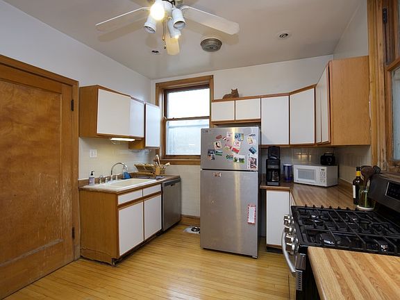 3rd image of 6308 N Glenwood Ave #2