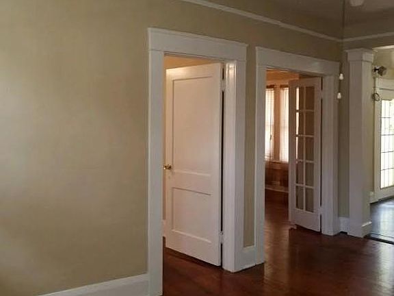 4th image of 105 W Kentucky Ave