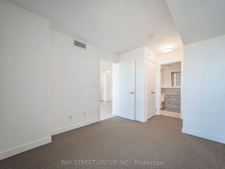 160 Flemington Rd #1020 — Photo 37