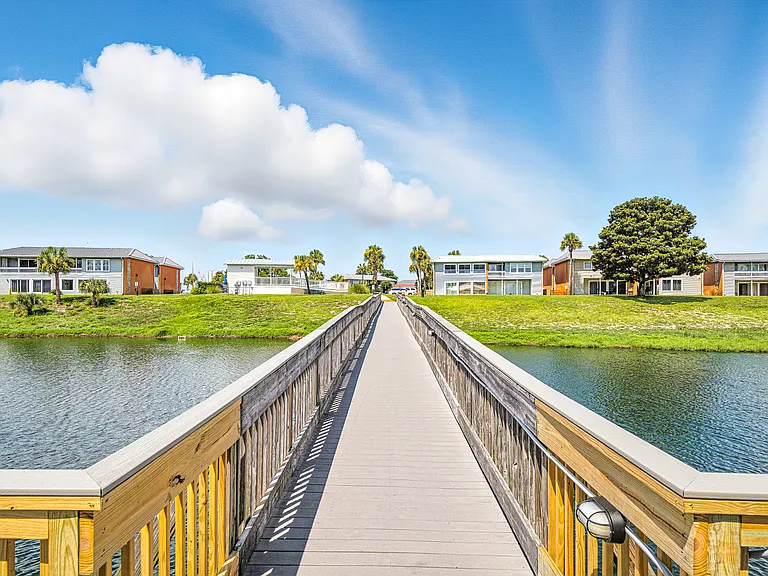 Gulf Terrace Dr — Photo 25