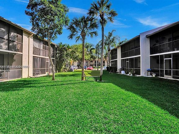 2nd image of 1254 S Military Trl APT 1315