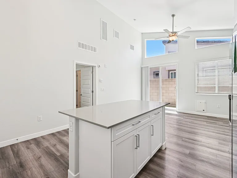 Baseline on 16 — Photo 52