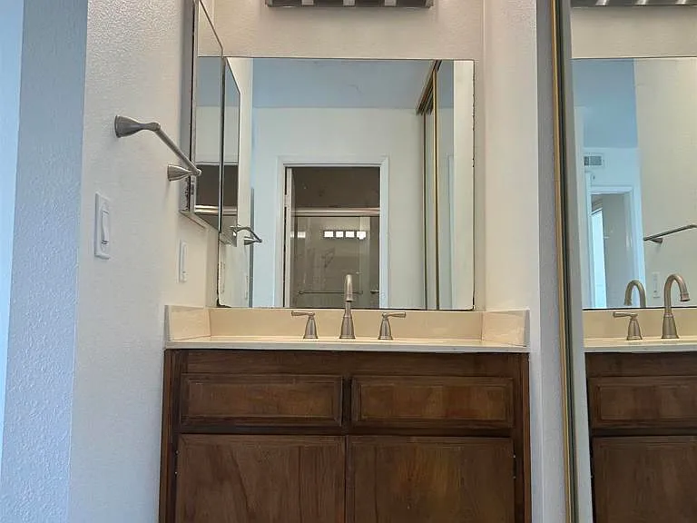 2162 Palmer Dr — Photo 12