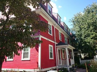 14 Roberts St #3, Brookline, MA 02445