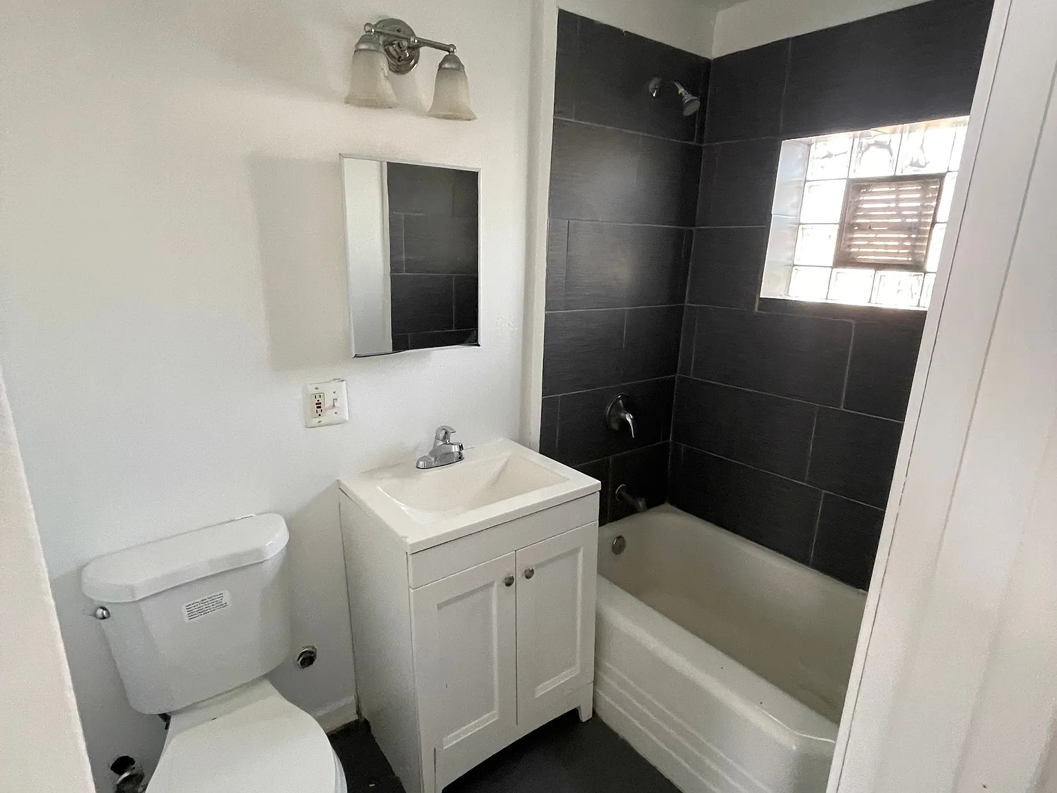 1 bed, 550 sqft, $1,400 — Photo 3