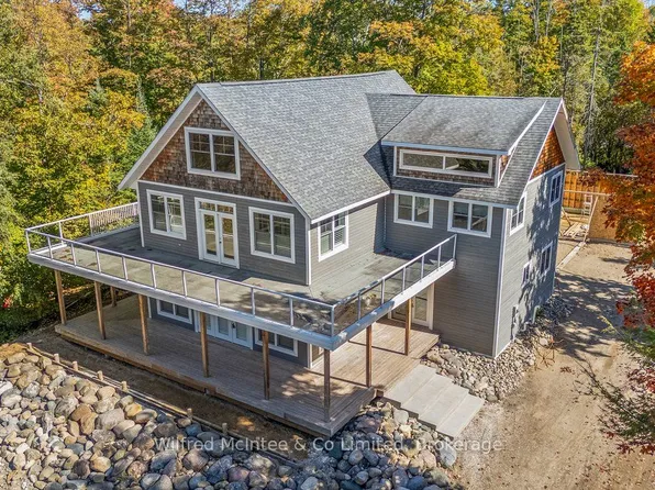 545 Eckford Ave, Saugeen Shores, ON N0H 2L0