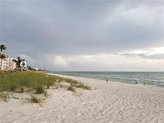 4th image of 2020 Gulf Shore Blvd N APT 106