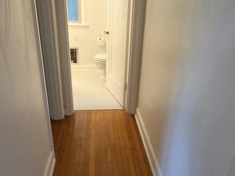 2208 NE Multnomah St #5 — Photo 8